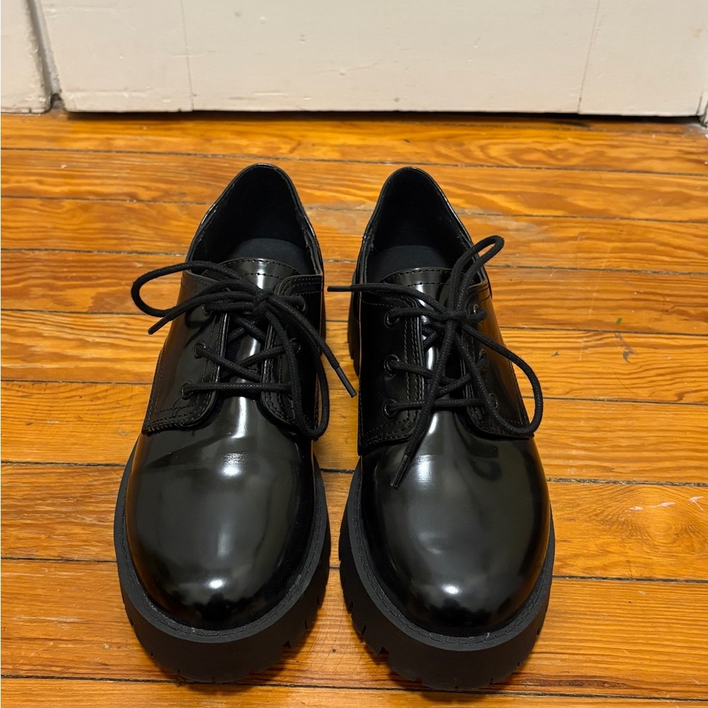 Madden Girl Black Oxford Shoes